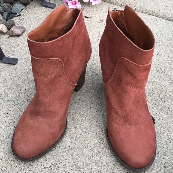 ☀️ Lucky Brand Liesell Orange Red Leather suede heeled Booties - Picture 12 of 16